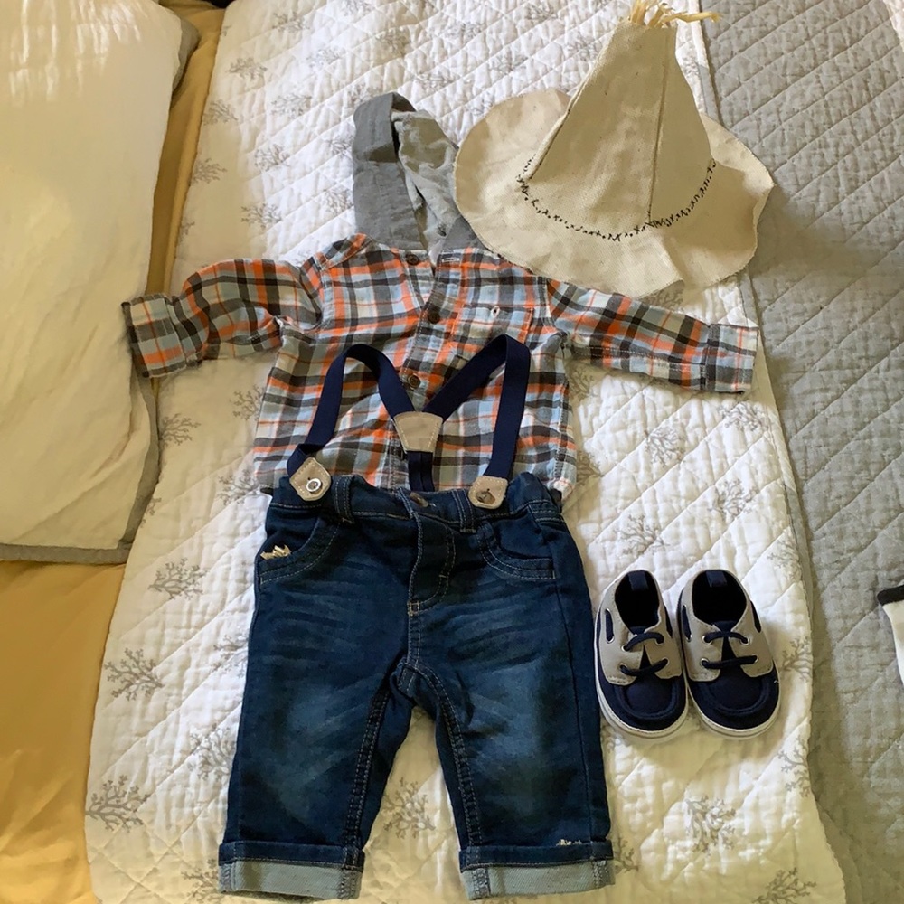 Scarecrow costume with handmade hat